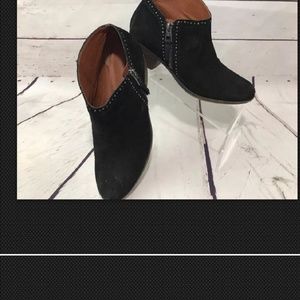 Lucky brand black booties 8.5